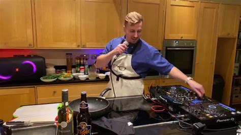 DJing at a VEGAN cooking class. - YouTube