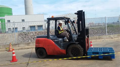 Pelaksanaan Pelatihan K Operator Forklift Crane Dan Rigger Juru Ikat