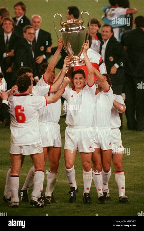 Soccer European Cup Final Ac Milan V Benfica Praterstadion