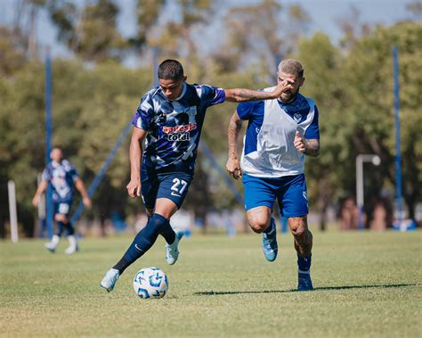 Alianza Lima dio la talla y venció 2-1 al campeón Vélez Sarsfield en