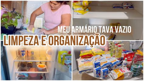 FAXINA NA GELADEIRA MEU ARMÁRIO ESTAVA VAZIO ORGANIZAÇÃO NOS