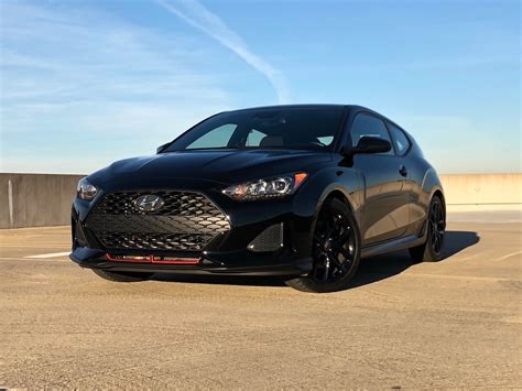 Stylish And Sporty Hyundai Veloster Turbo R Spec Test Drive