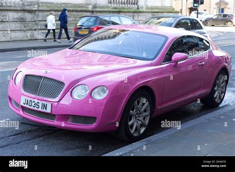 Pink Bentley In Oxford Hi Res Stock Photography And Images Alamy