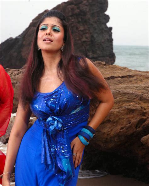 Nayanthara Hot Photos From Aadhvan Suriya Movie