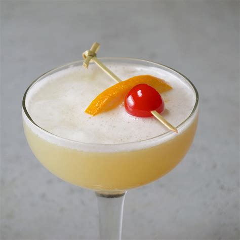 Whiskey Sour Recipe How To Make The Classic Cocktail