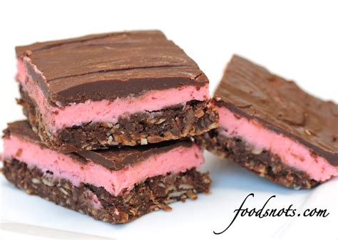 No Bake Nanaimo Bars - Recipe Snobs