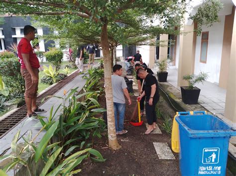 Gotong Royong Kembali Rutin Digelar Demi Wujudkan Kebersihan