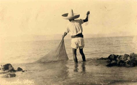 Pescador En La Bahia De Acapulco 1915 Fotos Antiguas Del … Flickr