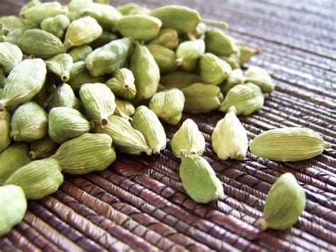 99.9% Cardamom Floral Water at Rs 1001/kg in Ghaziabad | ID: 23079165891