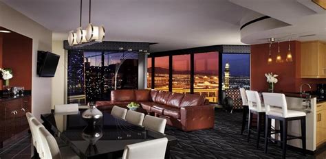 5 Kid Friendly Hotels on the Las Vegas Strip - Veronique Travels