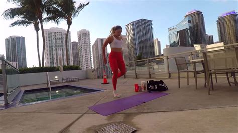 Rutina De Cardio Y Abdomen En Solo Minutos Con Dani Mazo Youtube