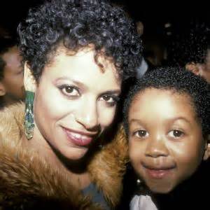 Emmanuel Lewis Net Worth 2023: Wiki, Married, Family, Wedding, Salary, Siblings