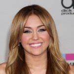 Miley Cyrus Bio Affair Divorce Net Worth Height Ethnicity Salary Age