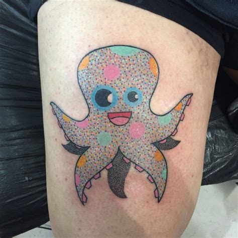 Octopus Tattoo On The Right Thigh Tatuaje De Pulpo Tatuajes