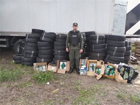 Secuestran M S De Tres Kilos De Marihuana Kilos De Hojas De Coca Y