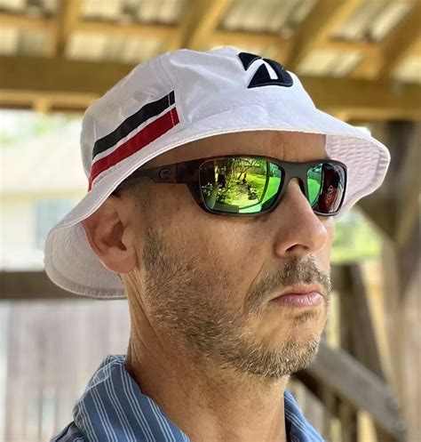 5 Best Golf Sunglasses For Men In 2024 Rated By A Golfer