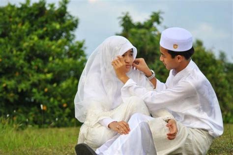 Sederet Bukti Nikah Terlalu Muda Itu Justru Mempertinggi Kemungkinan