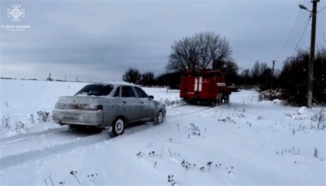 В Україні через негоду без світла лишаються 357 населених пунктів ...