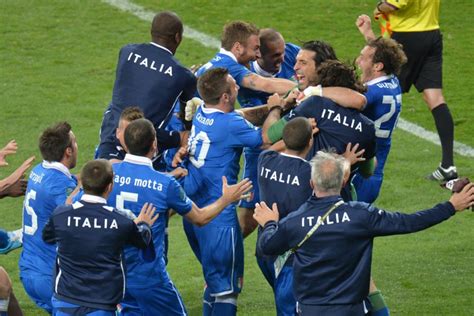 L Italie En Demies Au Bout Des Tirs Au But Fatals L Angleterre La