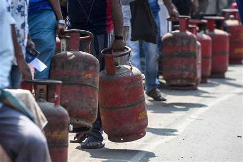 Rajasthan Govt Reduces Lpg Cylinder Prices For Ujjwala Beneficiaries To