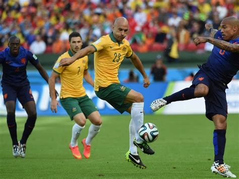 FIFA World Cup 2014, Highlights: Netherlands vs Australia | Football News