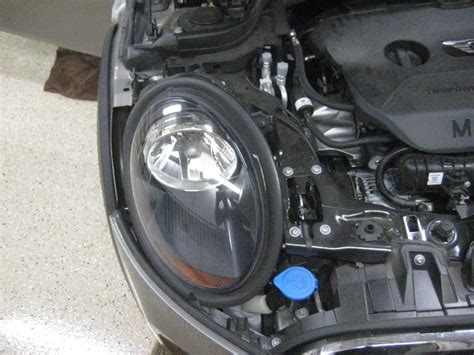 Mini Cooper Headlight Bulbs Replacement Guide