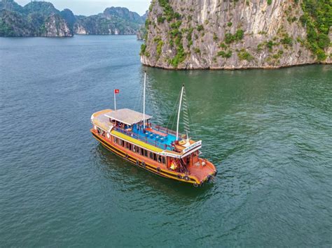 Von Hanoi Aus Cat Ba Island 2 Tages Tour Frei Einfach GetYourGuide