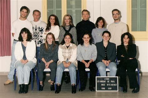 Photo de classe BTS Action Commerciale 96 97 de 1996 Lycée