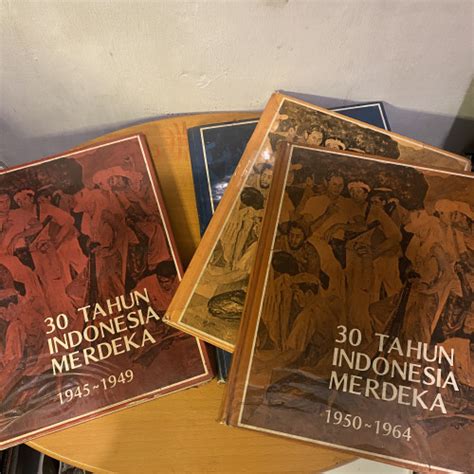 Jual 30 TAHUN INDONESIA MERDEKA 1945 1975 LENGKAP 4 JILID Jakarta