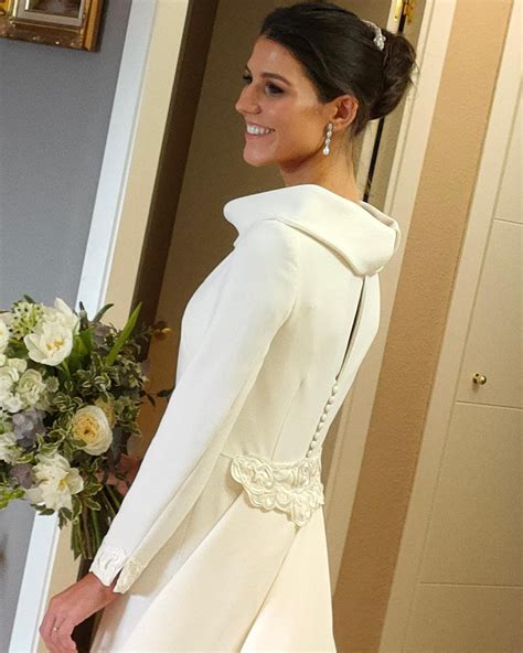 30 Vestidos de Novia Sencillos y Elegantes [Sin cola] | 2025