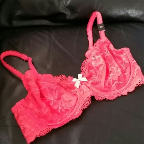 Victorias Secret Nwt Victorias Secret Hot Pink Lace Bra Size 34c