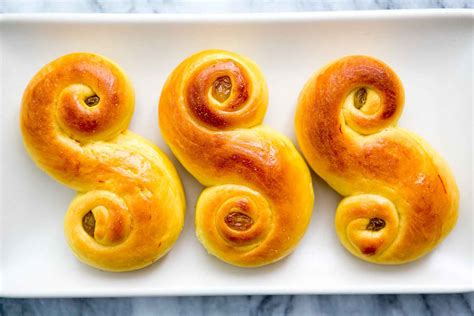 St. Lucia Saffron Buns Recipe, Swedish Lussekatter Rolls