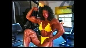 Watch 黒い肌の女性ボディービルダーのポーズと演習 Xnxx 筋肉 女性ボディービルダー Porn SpankBang