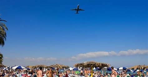 Free Ibiza Stay For Single Brits If They Don T Mind Pictures Of Sex Diseases All Over The