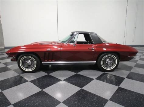 Chevrolet Corvette Miles Milano Maroon Roadster V