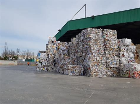 Carta Da Macero La Materia Prima End Of Waste Prodotta Dagli