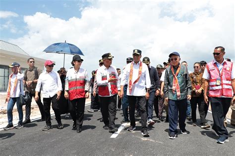 InfoPublik MENHUB TINJAU PROGRES PEMBANGUNAN BANDARA SINGKAWANG