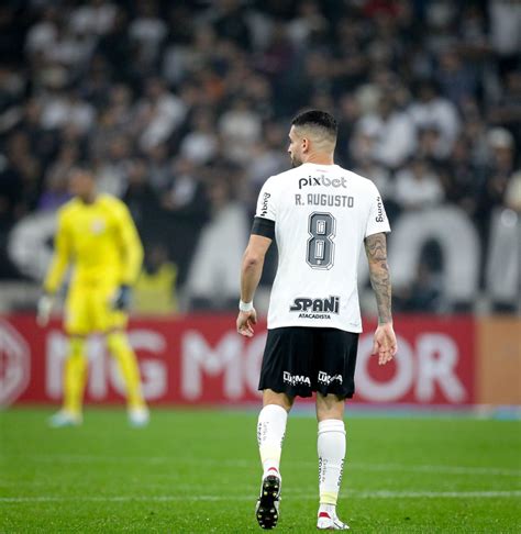 Após Ter Participado Do Gol Renato Augusto Está Pronto Para Ter