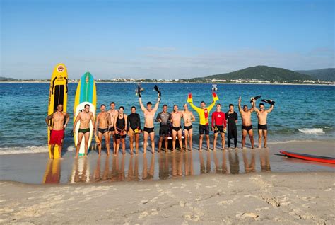 EQUIPE DO CBMSC EM FLORIANÓPOLIS REALIZA TRAVESSIA ALUSIVA AO DIA DO