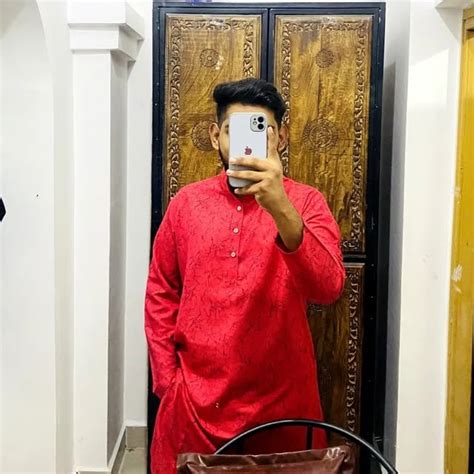 Utkarsh Singh Utkarshsp • Threads Say More