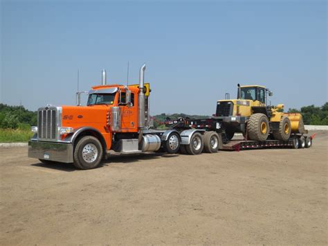 Heavy Equipment Hauling | Shaw Trucking, Inc.