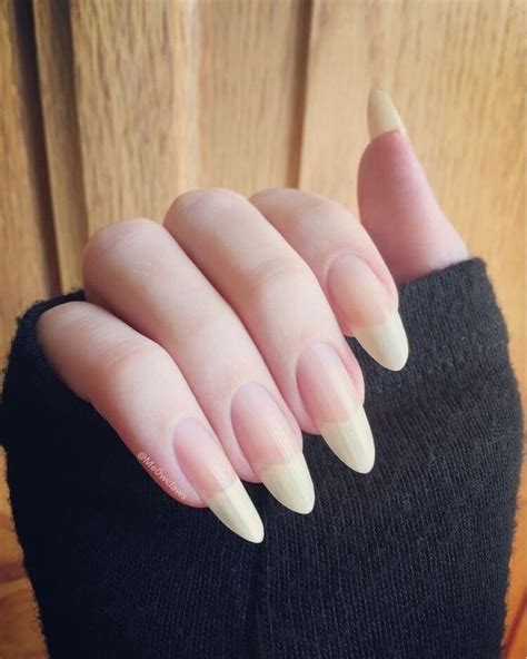 Pin by Арина Комарских on ногти in 2020 Long natural nails Natural