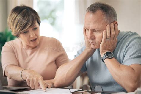 Hi How Are You Doing A Mature Husband And Wife Using Their Laptop To Make A Video Call Stock