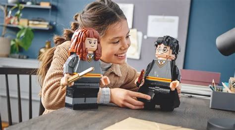 First look at LEGO 76393 Harry Potter & Hermione Granger