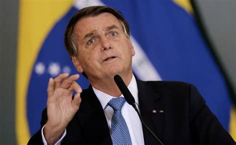 Brazil S Bolsonaro Who Downplayed Covid Against Carnival Resumption