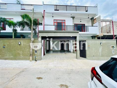 SE636 Brand New Two Storied House For Sale In Talawatugoda Ikman