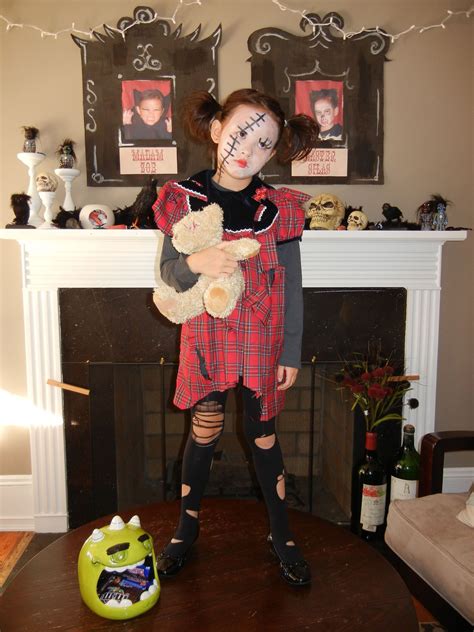 Easy DIY Creepy Doll Costume