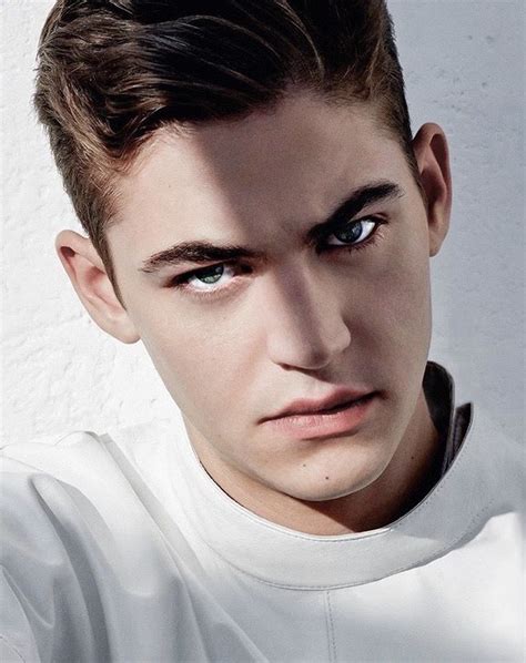 Pin By Kat Mcclellan On Hessa Celebrity Portraits Hero Fiennes