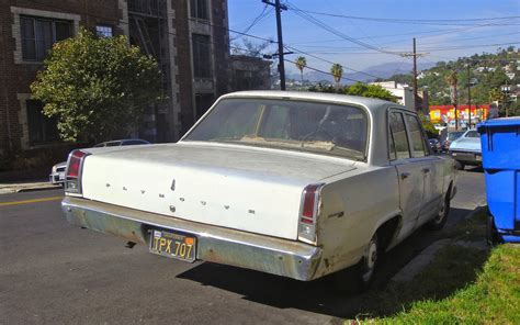 THE STREET PEEP: 1967 Plymouth Valiant 100