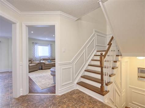 Moulding Wainscoting And Trim In Toronto Expert Crown Moulding